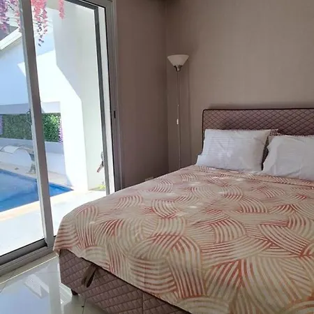 Ultra Lux Rezidans Isitmali Ozel Havuzlu