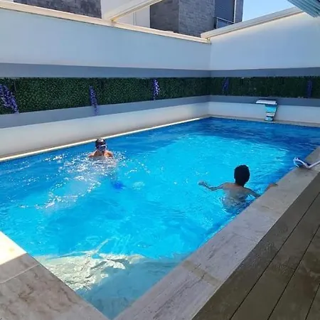 Apartman Ultra Lux Rezidans Isitmali Ozel Havuzlu *